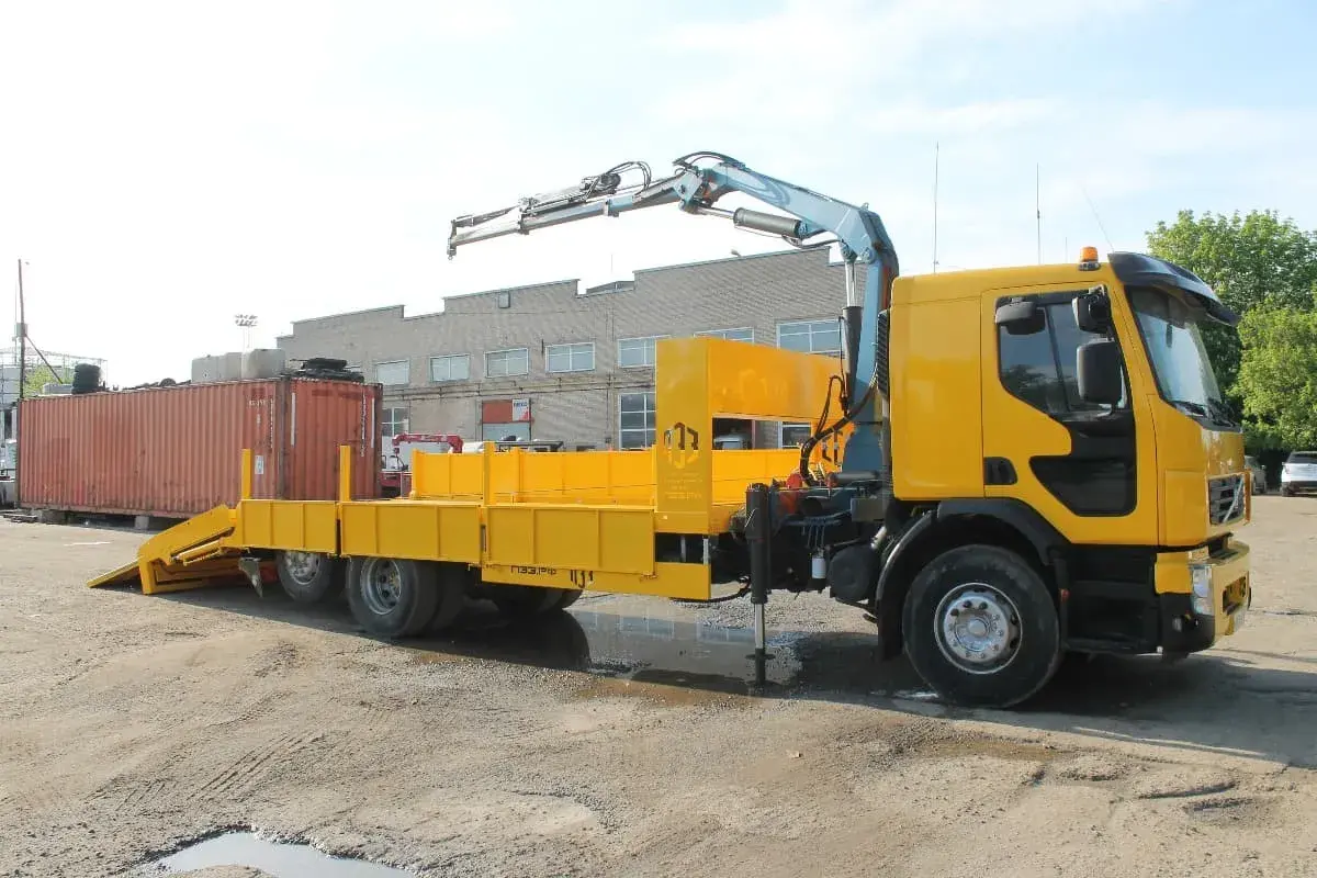 Грузовой эвакуатор VOLVO FES 6x2_10